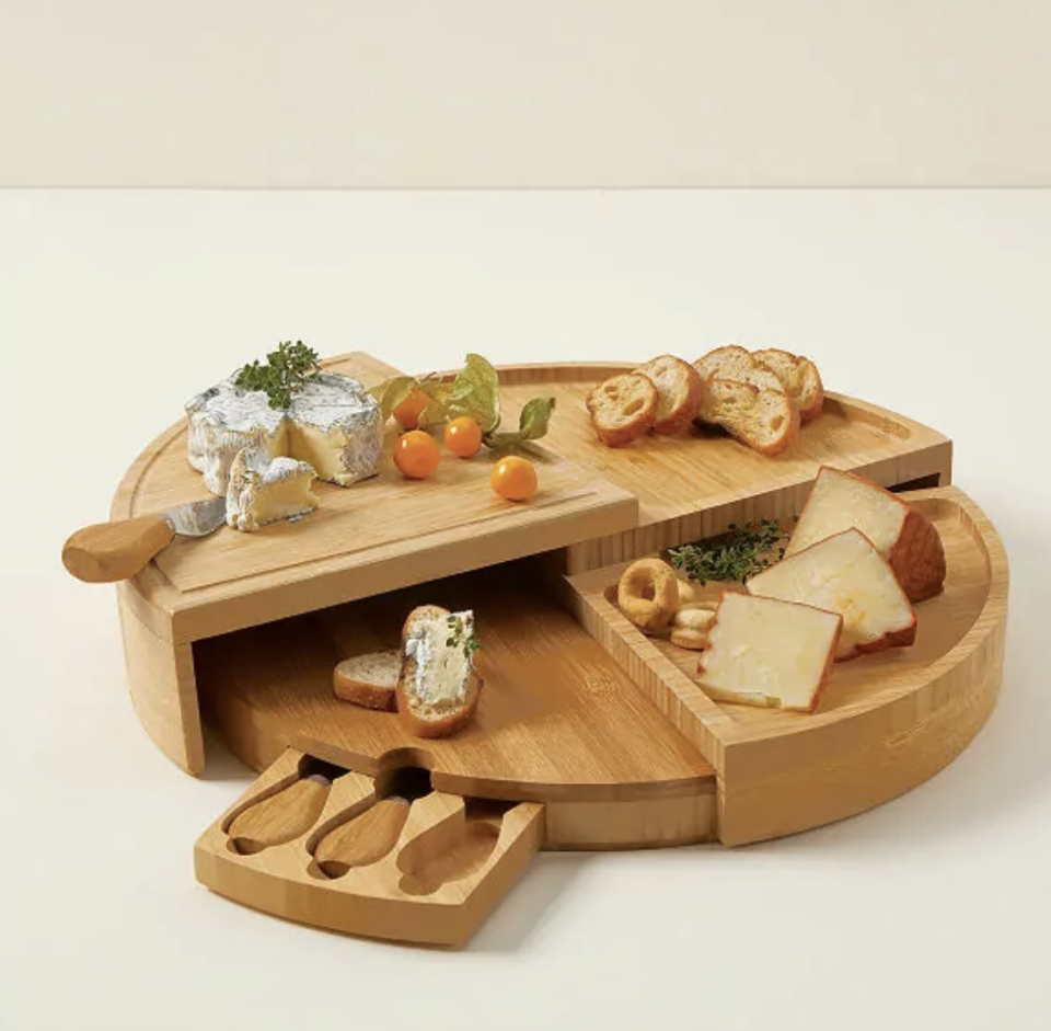 34) Compact Swivel Cheese Board with Knives