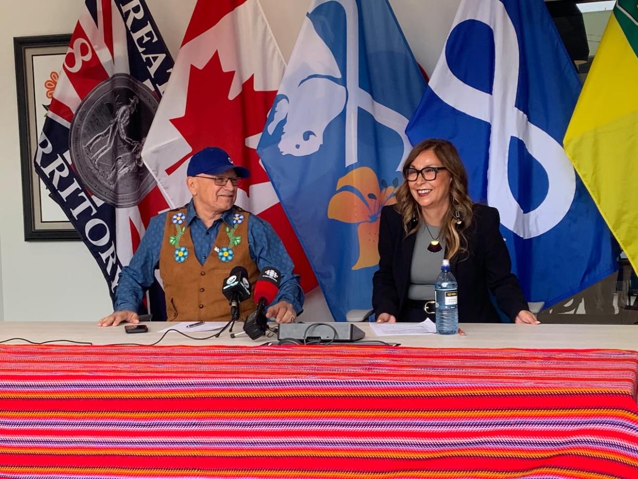 Métis Nation-Saskatchewan says citizens will get a chance to see the proposed treaty with the federal government this summer ahead of a fall vote. MN-S president Glen McCallum, left, and vice-president Michelle LeClair spoke with media in Saskatoon on Monday. (Jeremy Warren/CBC - image credit)
