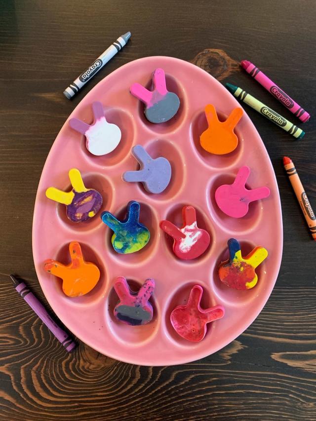 DIY Chunky Easter Crayons – Let's Live and Learn