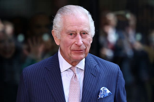 <p>HENRY NICHOLLS/AFP via Getty Images</p> King Charles visits University College Hospital in London