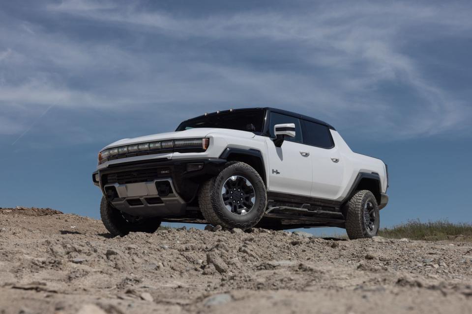 2022 gmc hummer ev edition 1 pickup