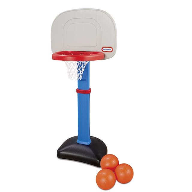 toy-basketball-hoops-little-tikes