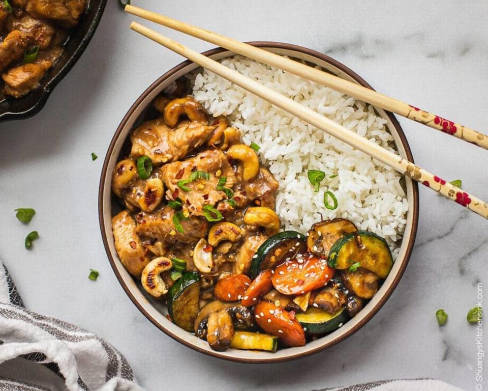 Shuang Shuang Liang’s instant Pot Cashew Chicken.