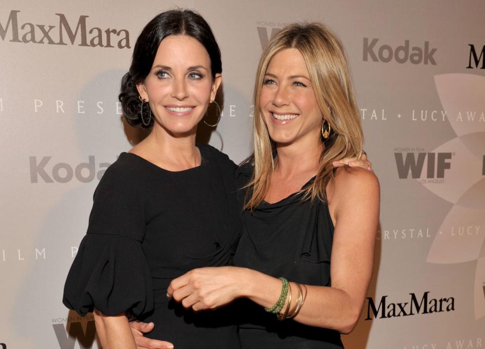 <p>Six years after the show ended, Cox and Aniston still met up when they could including for an appearance at the Crystal + Lucy awards in California. </p>