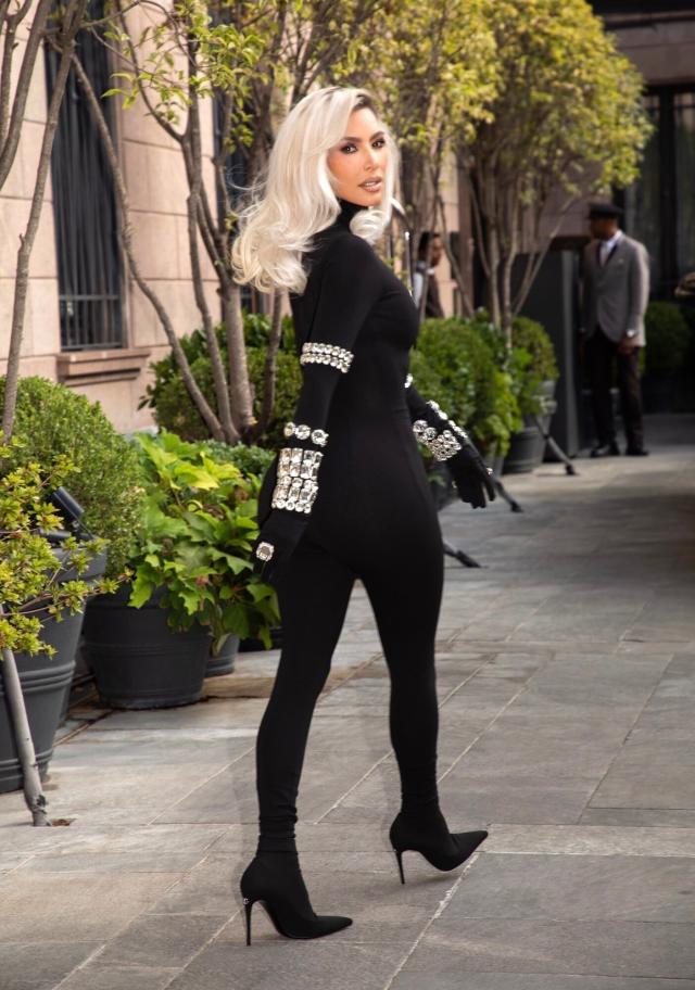 Dolce&Gabbana Spring/Summer '23: From Marilyn to Kim Kardashian