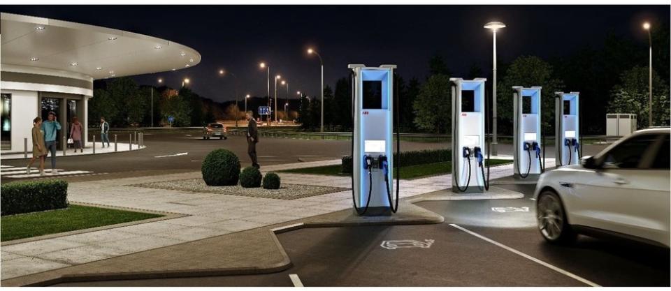 Les stations idéalisées, ici avec des bornes ABB, resteront durablement inaccessibles aux Français moyens, incapables d'acheter une voiture électrique.
