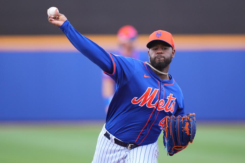 New York Mets starting pitcher Luis Severino (40) warms-up during the first inning against the Washington Nationals at Clover Park on March 24, 2024, in Port St. Lucie, Fla.