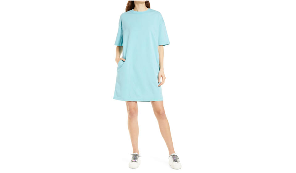 Oversized and incredibly easy to wear. (Photo: Nordstrom)