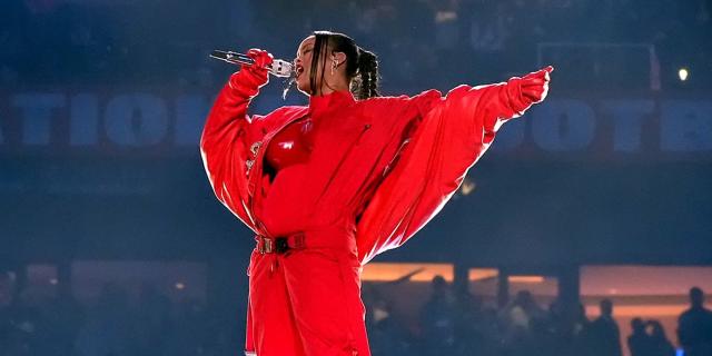 Rihanna's Super Bowl Performance Proved She's the Best Businessperson