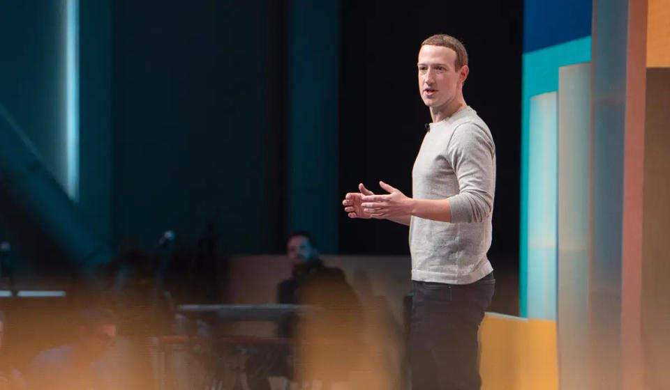 Mark Zuckerberg, CEO Meta, dijo que todos los empleados recibirán un correo donde se les informará sobre la decisión y cómo actuará la compañía en cada caso. Foto: Meta.
