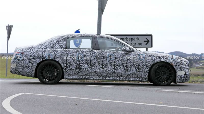 Mercedes-AMG S63e測試車（圖／翻攝自motor1）