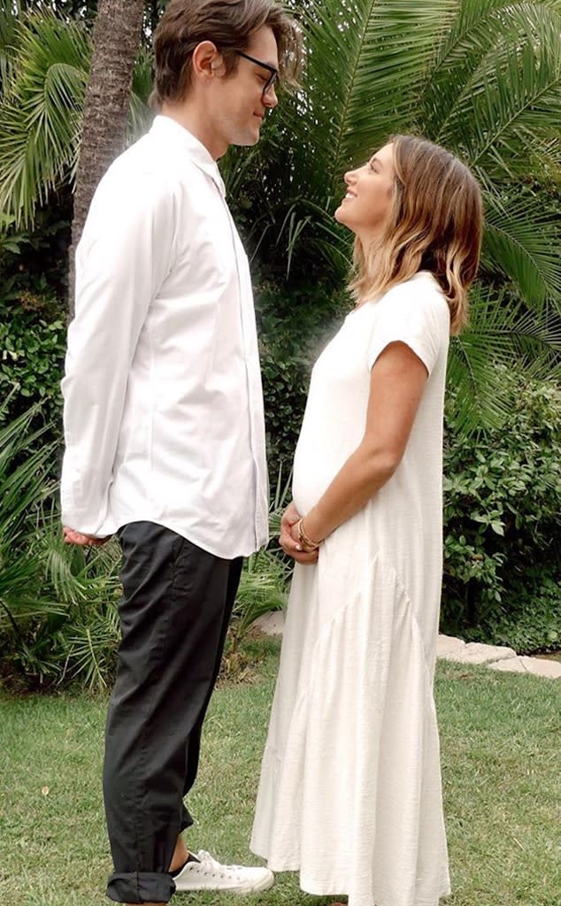 Ashley Tisdale, Christopher French, Pregnancy 