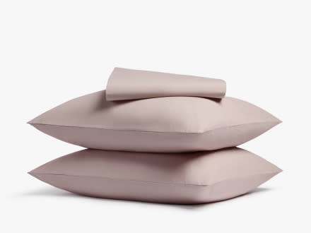 <p><a href="https://go.skimresources.com?id=74968X1525088&xs=1&url=https%3A%2F%2Fwww.parachutehome.com%2Fproducts%2Fpercale-sheet-set%3Foptions%3Dcolor-sheet_haze.size_queen" rel="noopener" target="_blank" data-ylk="slk:Shop Now;elm:context_link;itc:0;sec:content-canvas" class="link ">Shop Now</a></p><p>Parachute Percale Sheet Set</p><p>Parachute</p><p>$159.00</p>