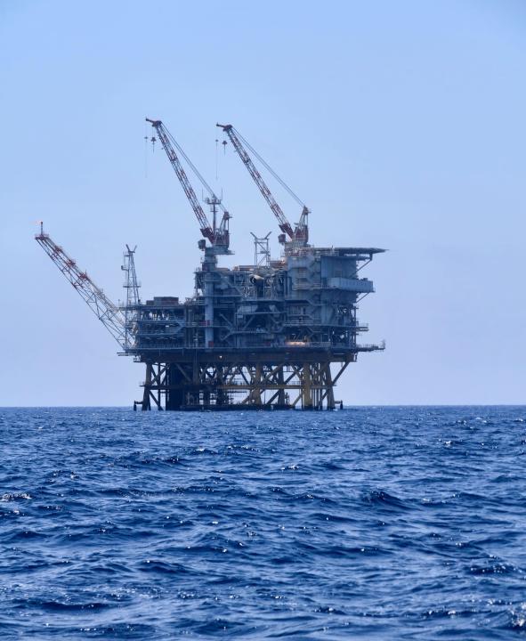 Italy, Sicily, Mediterranean Sea, Sicily Channel, offshore oil platform off the South-eastern coast of the island