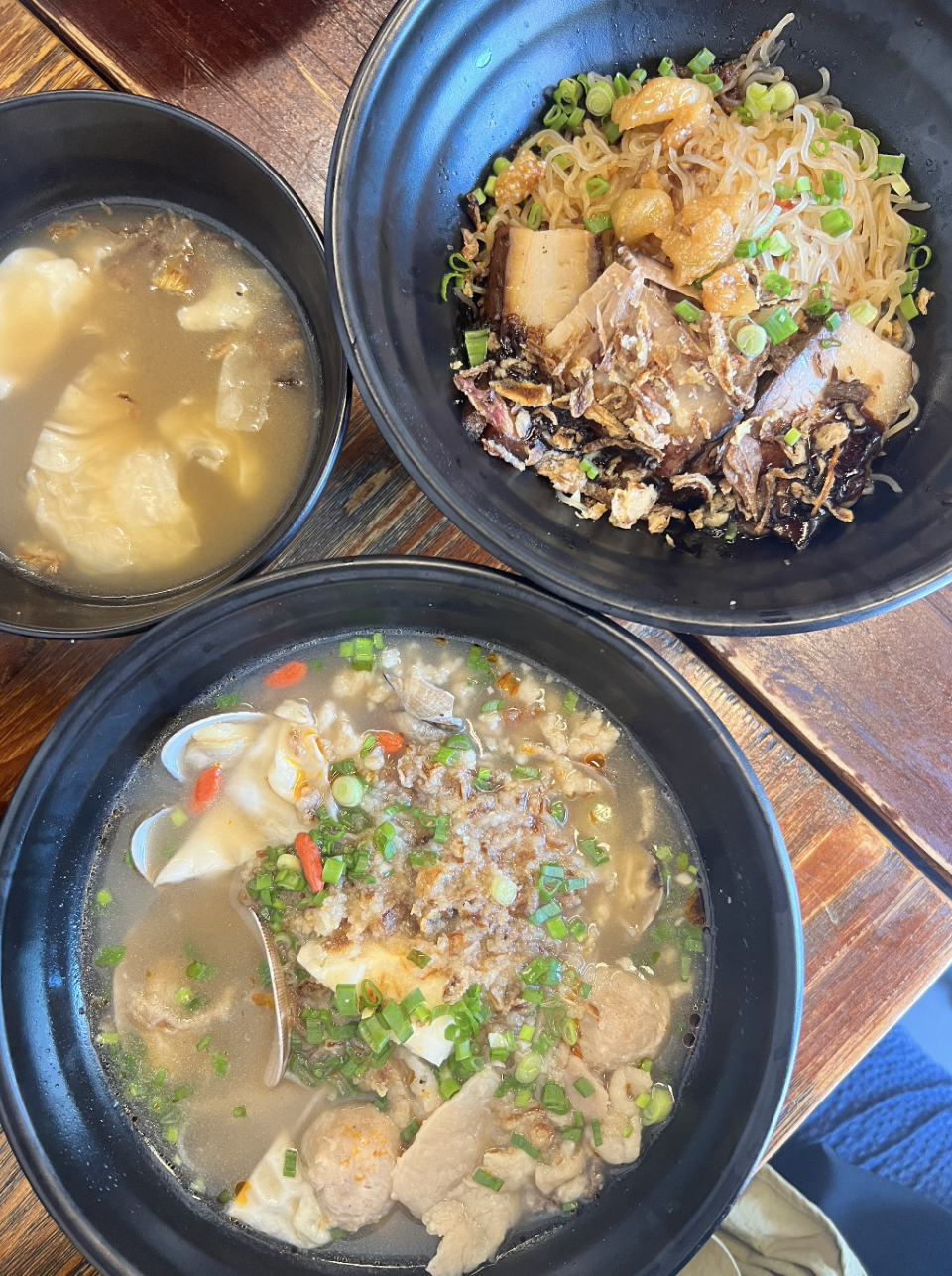 Cheeky Beehoon serves up comforting bowl of beehoon, dry or soup. (Photo: Stephanie Zheng)