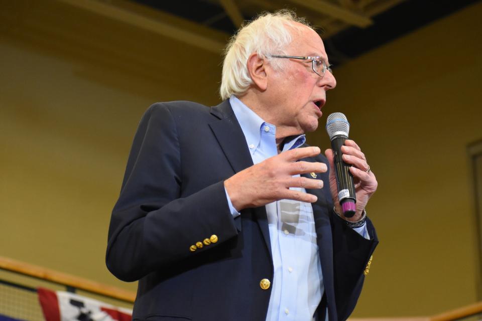Sen. Bernie Sanders (I-Vt.), seen here campaigning in New Hampshire on Friday, took the unusual step of withdrawing his endorsement of Cenk Uygur a day after making it. (Photo: Kyle Mazza/Anadolu Agency/Getty Images)