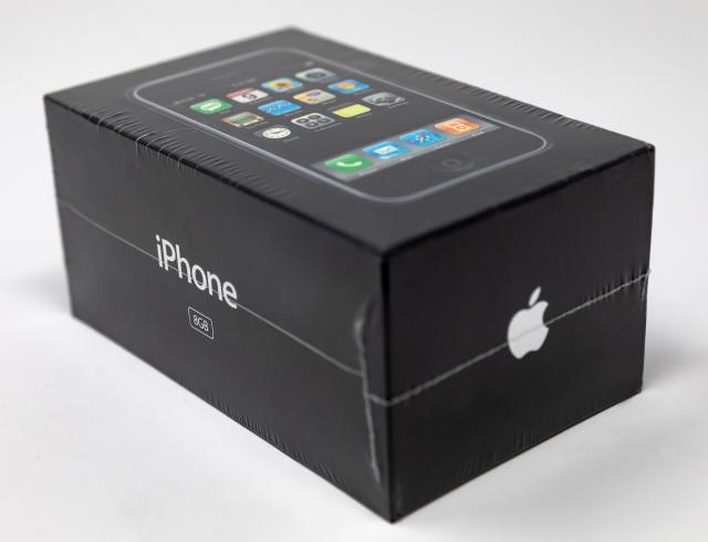 時代眼淚｜2007年初代iPhone未開封拍賣以逾30萬港元成交原價65倍