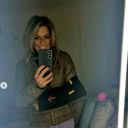 Gemma Oaten is in a sling after a bad fall. (Instagram screengrab)