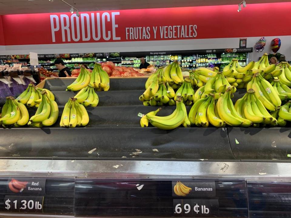 Bananas were 69 cents a pound at this Winn-Dixie in Doral on Dec. 19, 2022.