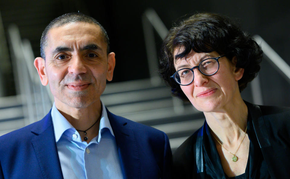 Die Biontech-Gründer Ugur Sahin und seine Frau Özlem Türeci - Copyright: Getty Images/ Bernd von Jutrczenka