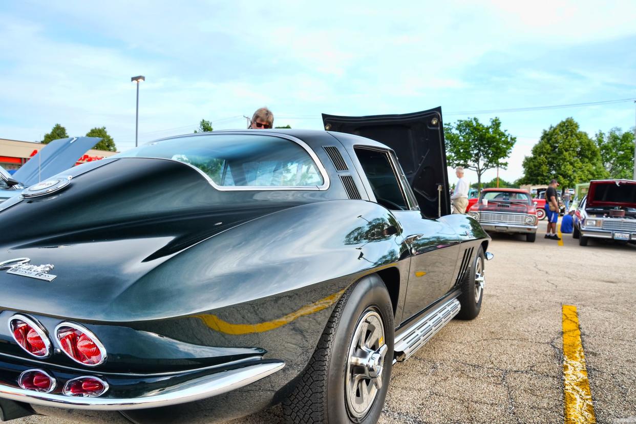 1965 Corvette Stingray | 'Stingray' (1985-87)