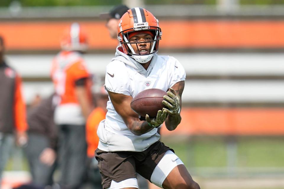 Cleveland Browns cornerback Thomas Graham Jr. catches a pass May 24 in Berea.
