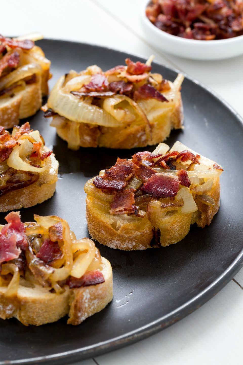 Bacon-Caramelized Onion Crostini