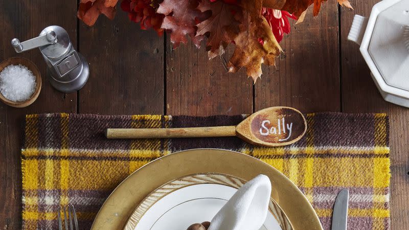 thanksgiving table setting