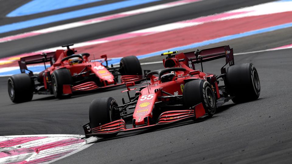 Sainz：Ferrari的輪胎損耗是競爭對手的兩倍