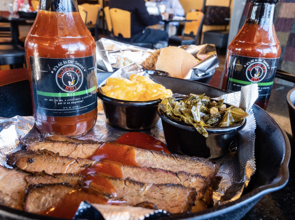 Bobbee O’s BBQ has dinner platters where guests get their choice of two sides and one bread item.