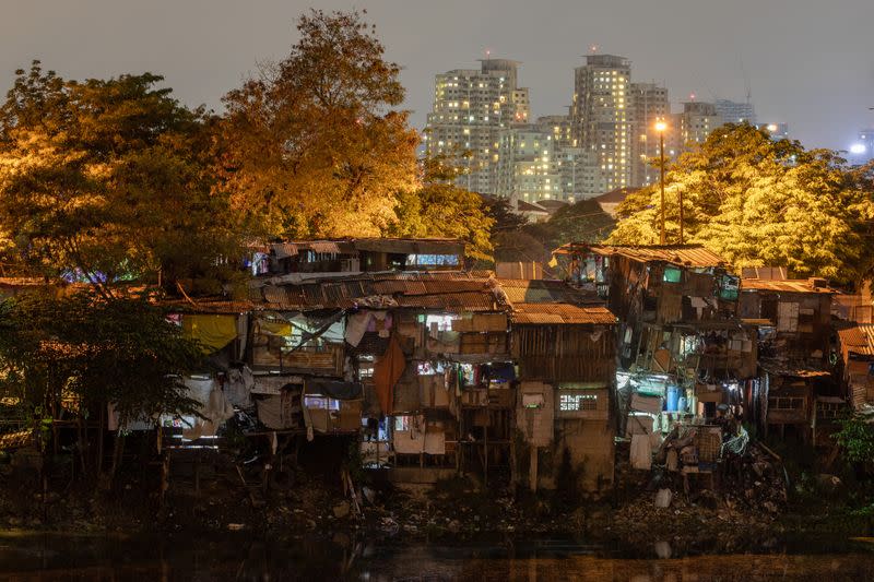 Hungry and hopeless: slum life a struggle in the lengthiest of lockdowns