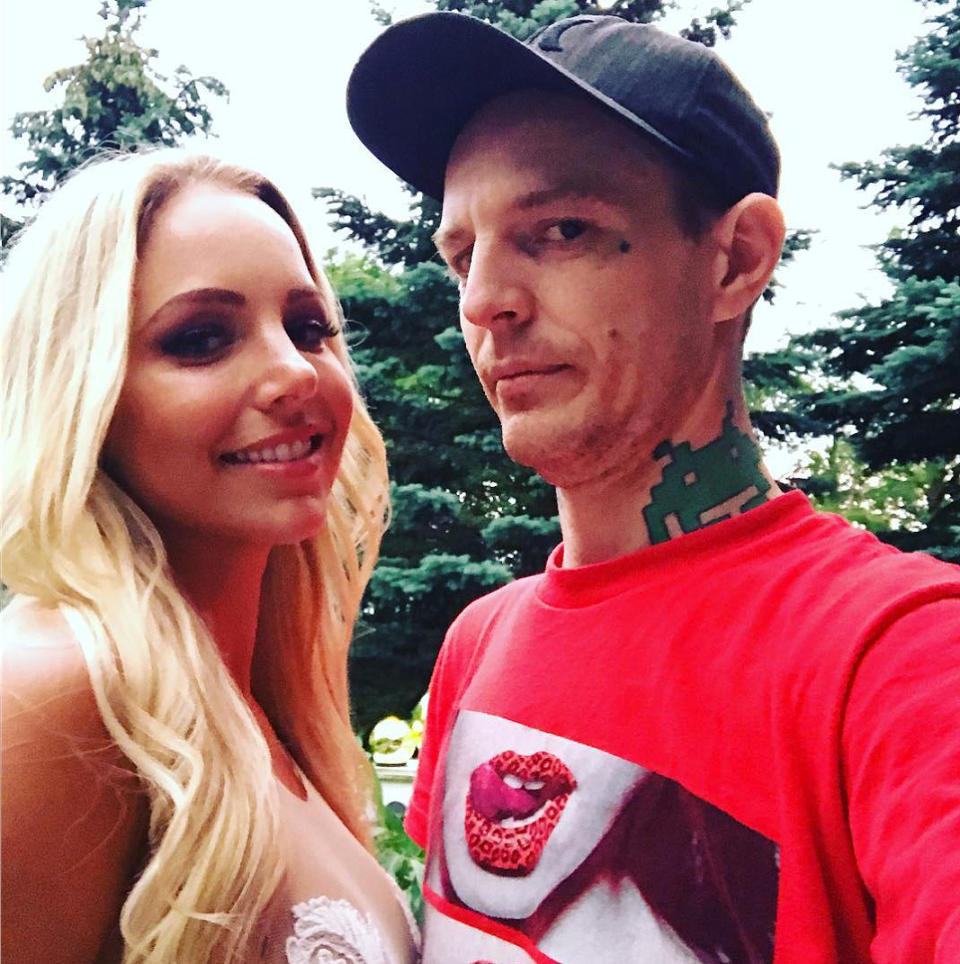 DEADMAU5 & KELLY