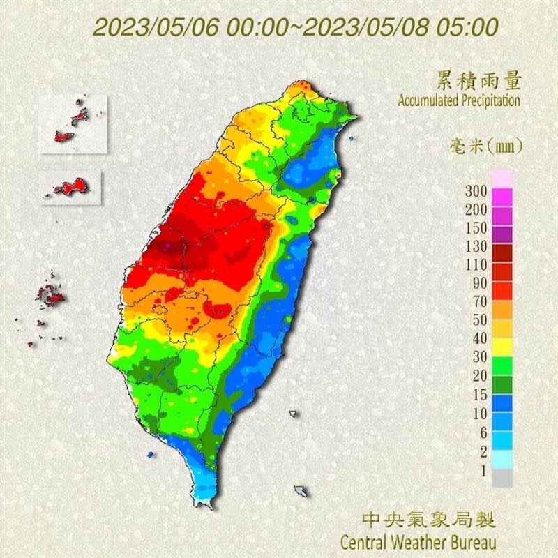 梅雨鋒面炸台，鄭明典一圖揭「3天累積雨量」。（圖／翻攝自鄭明典臉書）