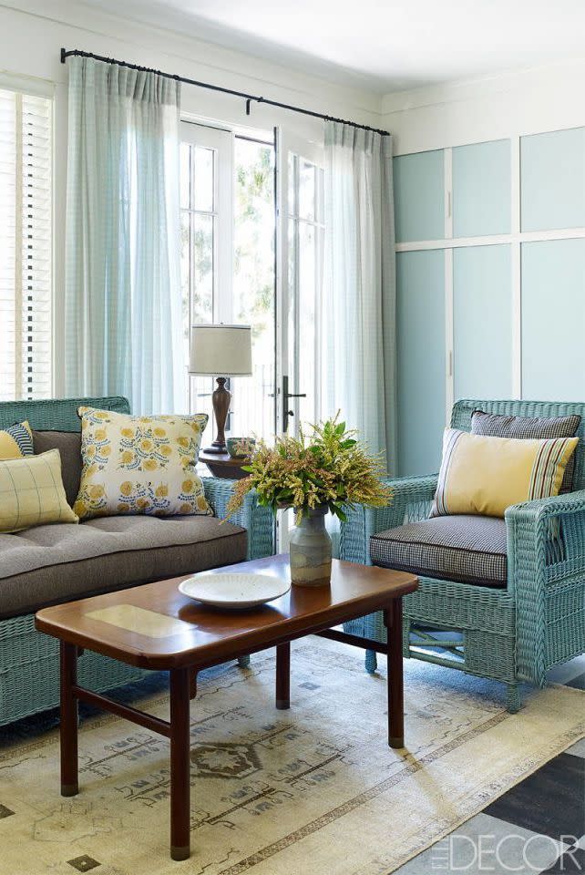 <p>Beach-inspired blue and green hues pull this <a href="https://www.elledecor.com/design-decorate/house-interiors/g905/mission-accomplished/?" rel="nofollow noopener" target="_blank" data-ylk="slk:Beverly Hills breakfast room;elm:context_link;itc:0;sec:content-canvas" class="link ">Beverly Hills breakfast room</a> together. The walls feature Pratt & Lambert Accolade in Solitary, and the trim is painted in Farrow & Ball Estate Emulsion in Clunch. </p>