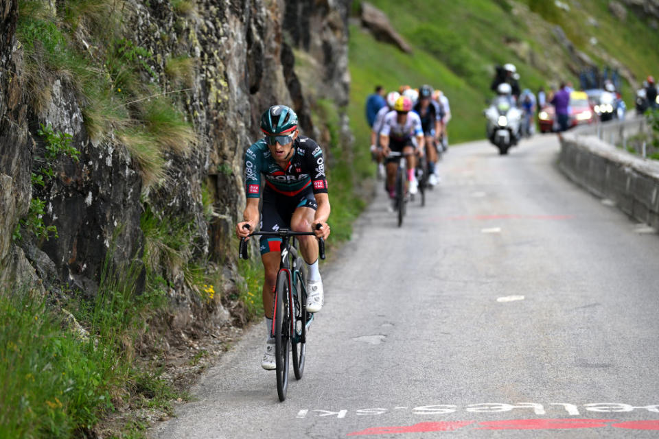 Jai Hindley makes his Tour de France debut.