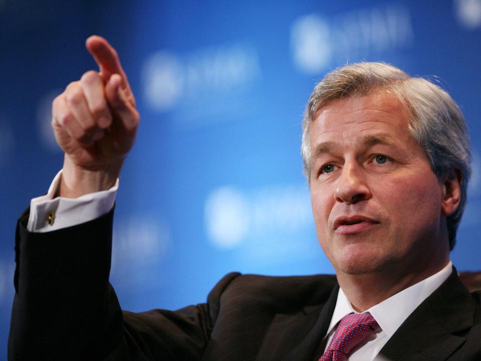 Jamie Dimon pointing