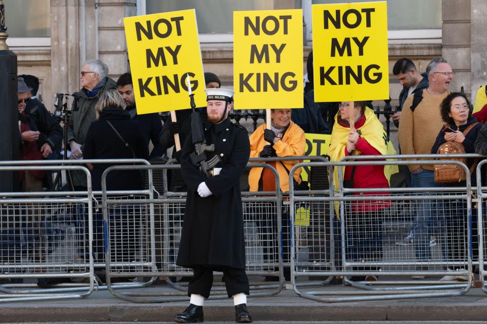 London, UK. 7 November, 2023. Anti-monarchists from campaign group Republic protest in Whitehall, declaring 