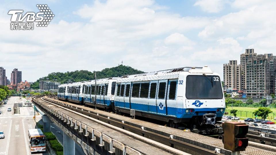 碩畢男捷運上襲胸女高中生，被判9月徒刑。（示意圖／shutterstock達志影像）