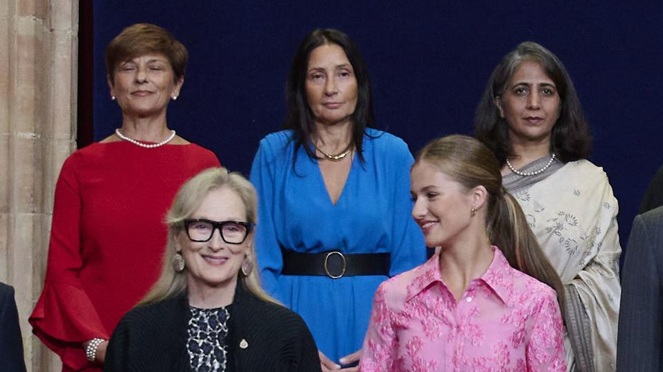 actress meryl streep and crown princess leonor of spain pose during the audience to congratulate the winners of the princess of asturias awards 2023 at the reconquista hotel