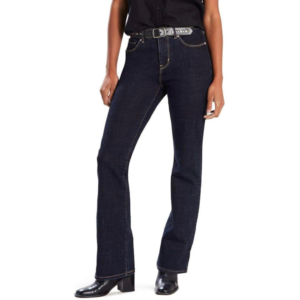 Pantalones Levi’s de corte bootcut clásico para mujer