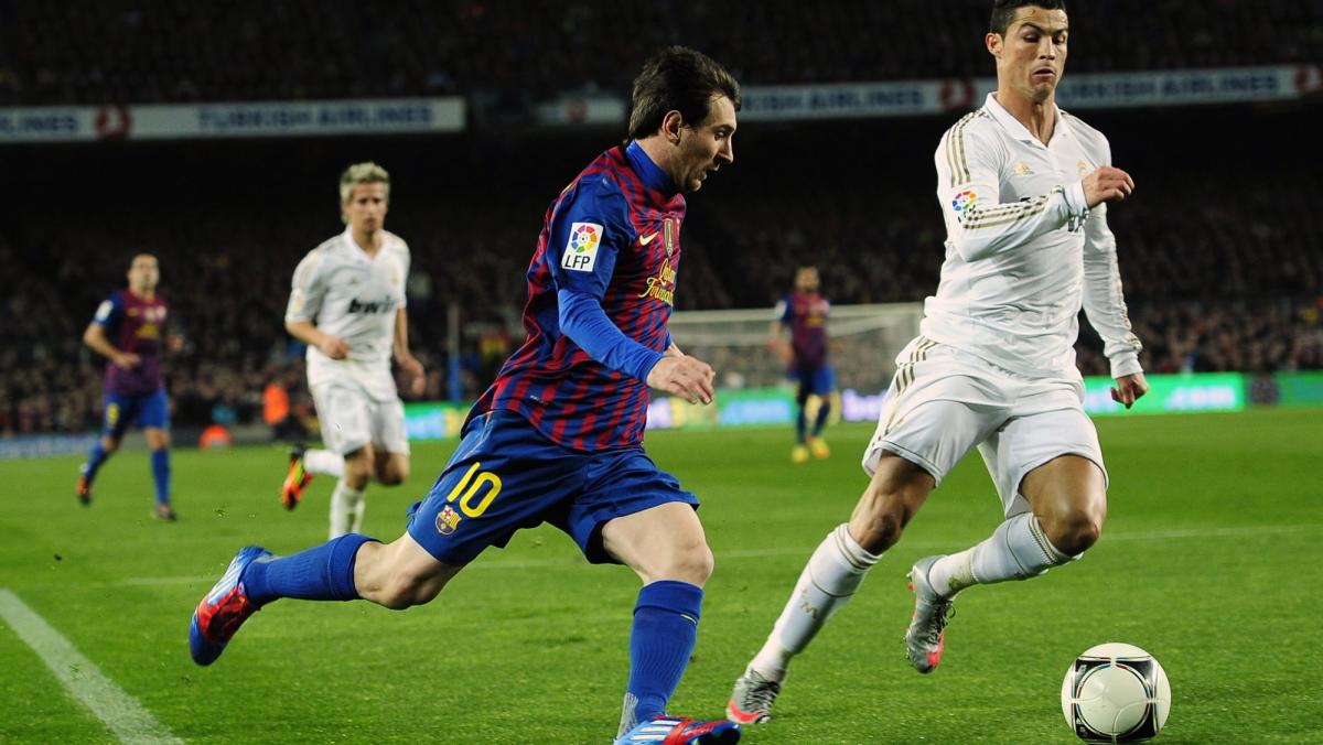 This Fan-made Clip Shows Football Legends Messi And Ronaldo Playing  Together in One Team - News18