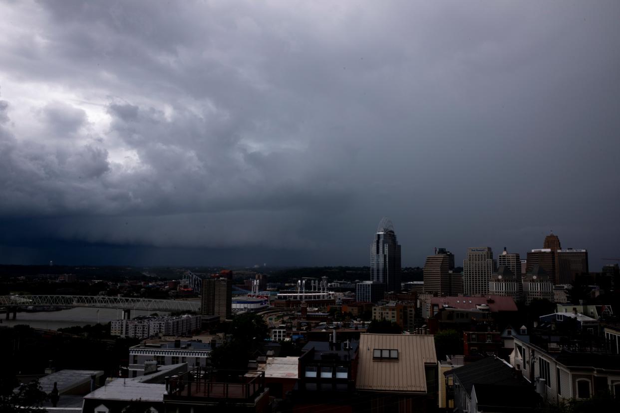 The National Weather Service predicts showers and thunderstorms tonight with a possibility of severe storms.