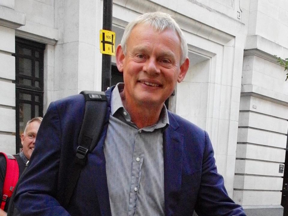 martin clunes