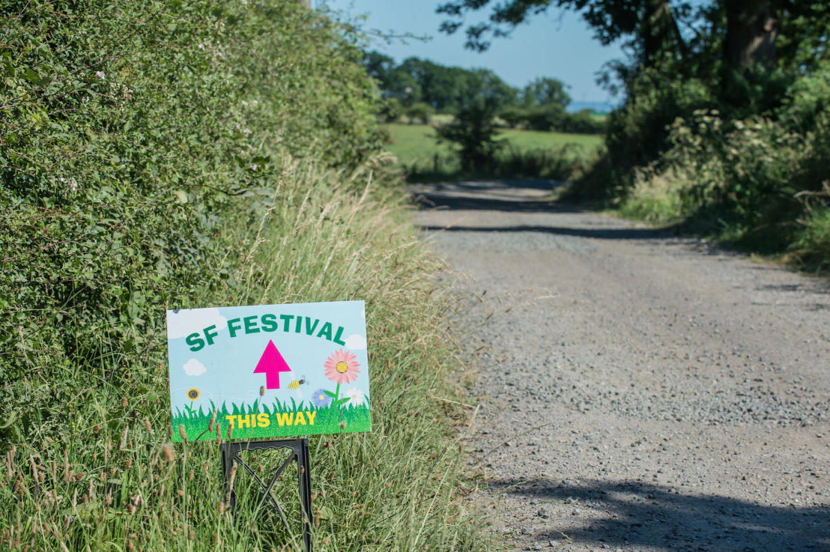 Woman has heart attack after overdoing it at Europes biggest sex festival in English countryside image