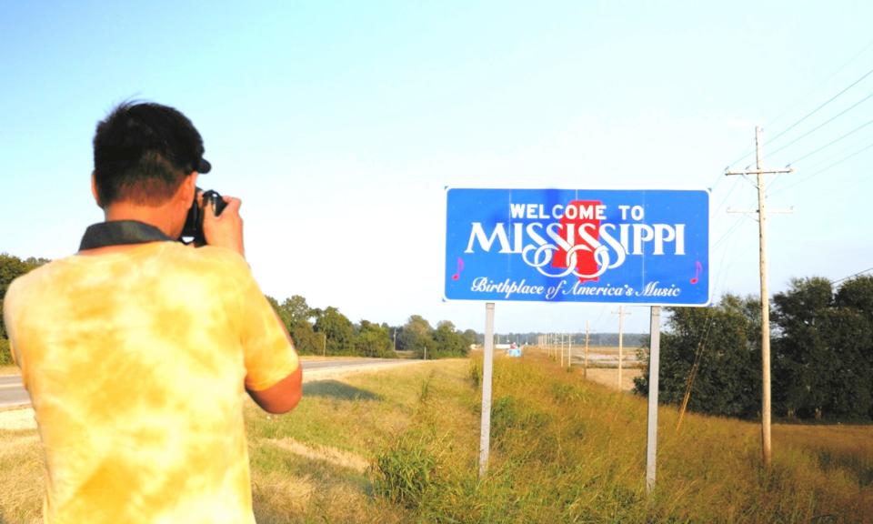 Filmmaker Baldwin Chiu in Mississippi in "Far East Deep South"
