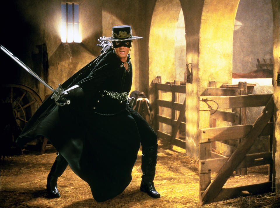 Antonio Banderas as the titular swordsman in <i>The Mask of Zorro</i>. (Photo: Columbia/courtesy Everett Collection)