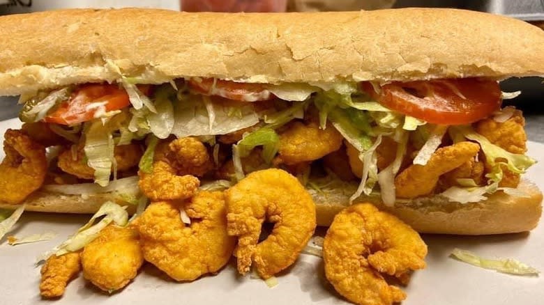 close up shrimp po boy