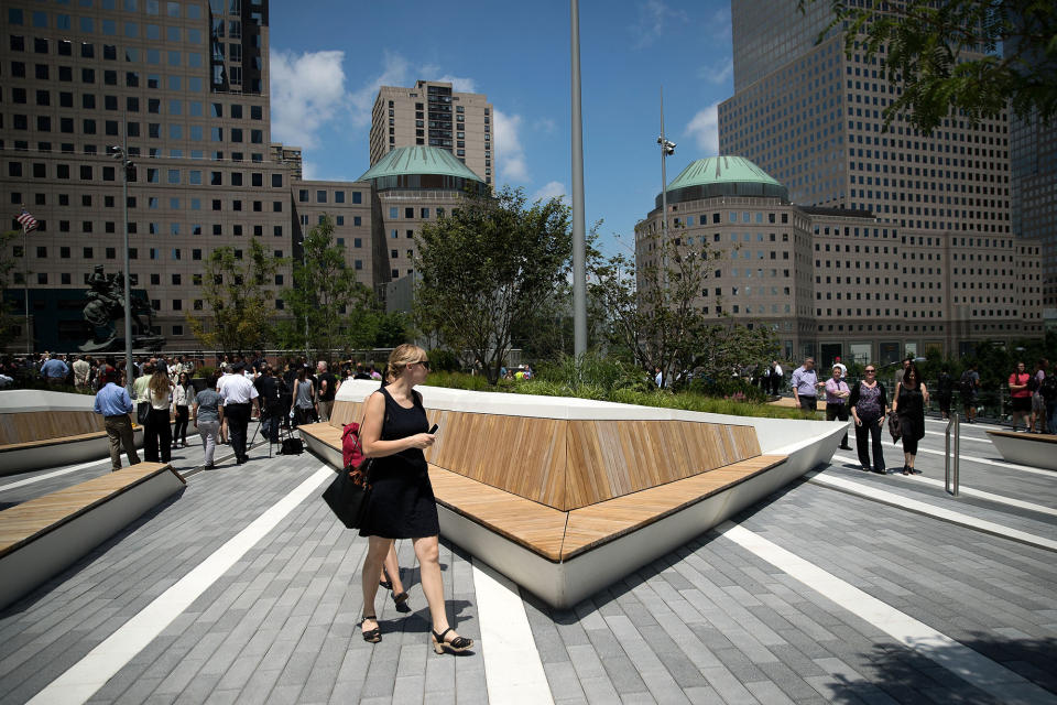 Elevated park opens at WTC site, overlooks 9/11 memorial