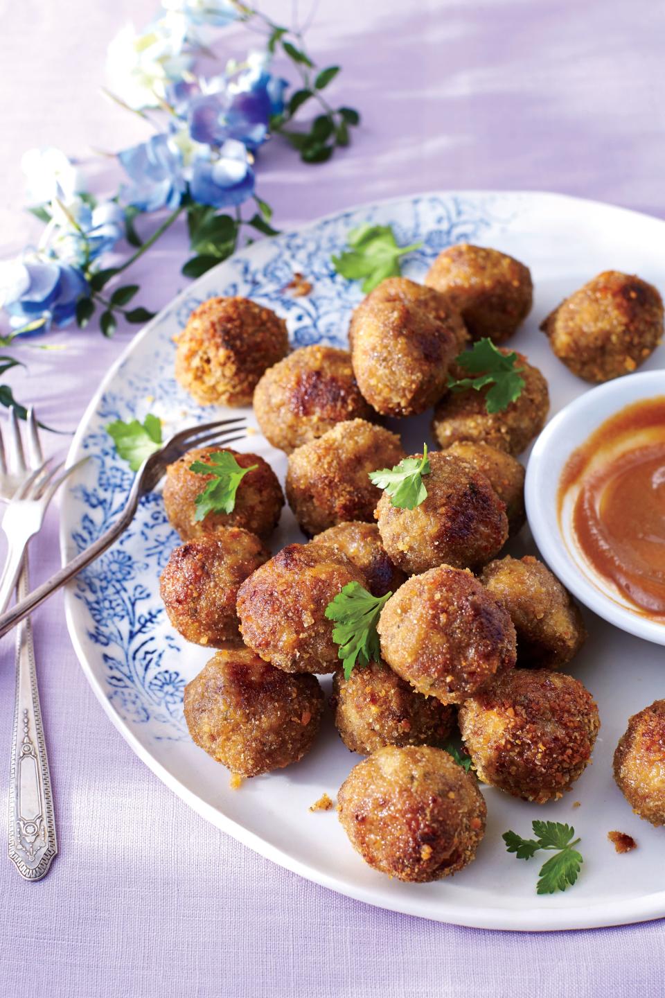 Breakfast Sausage Meatballs with Apple Butter Dipping Sauce