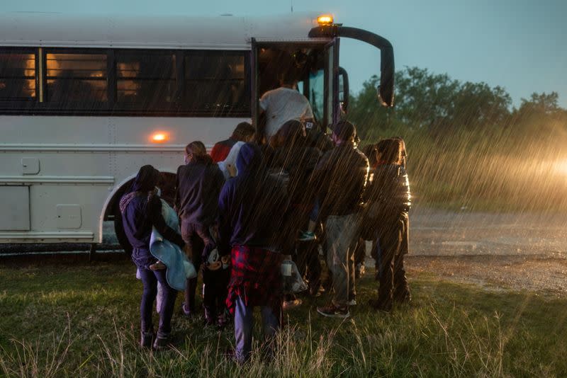 FILE PHOTO: Asylum-seeking child migrants in La Joya,Texas
